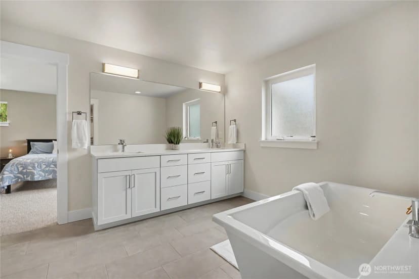 Property photo for 1427 114th Avenue E, Edgewood photo 19