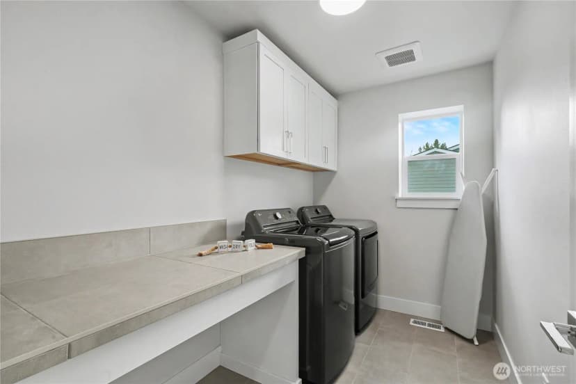 Property photo for 1427 114th Avenue E, Edgewood photo 30