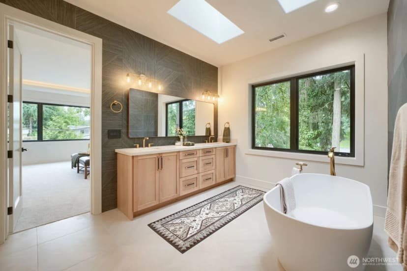 Property photo for 1265 165th Avenue Se, Bellevue photo 19