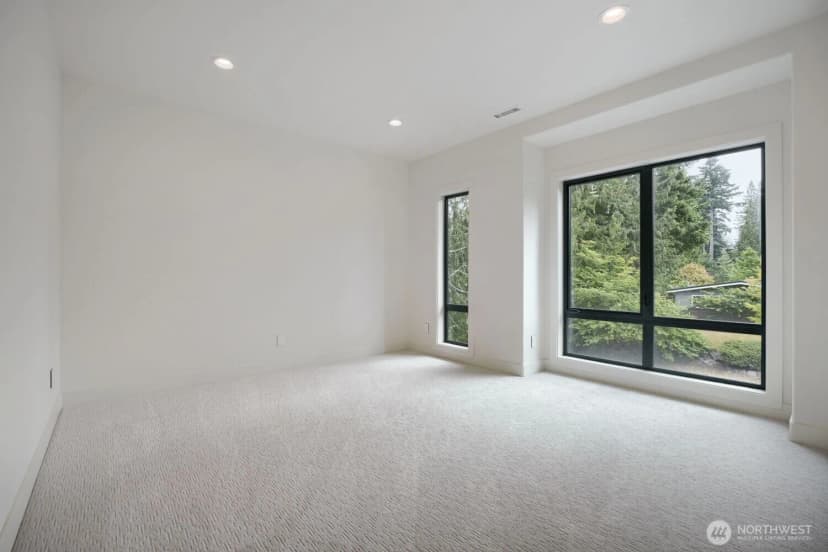 Property photo for 1265 165th Avenue Se, Bellevue photo 22