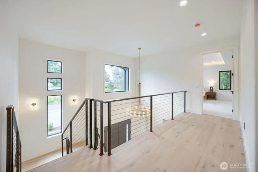 Property photo for 1265 165th Avenue Se, Bellevue photo 17