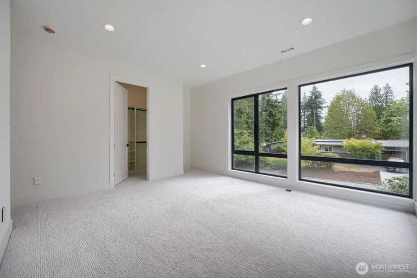 Property photo for 1265 165th Avenue Se, Bellevue photo 26