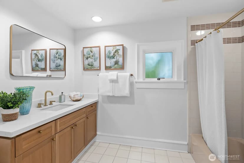 Property photo for 3402 W Lake Sammamish Parkway Ne, Redmond photo 21