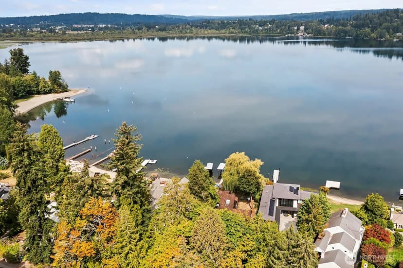 Property photo for 3402 W Lake Sammamish Parkway Ne, Redmond photo 31