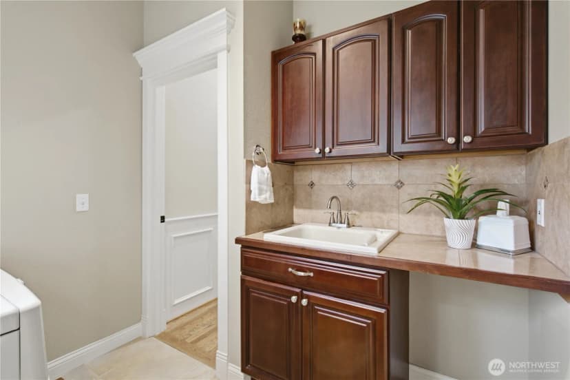 Property photo for 15430 Se 67th Pl, Bellevue photo 19