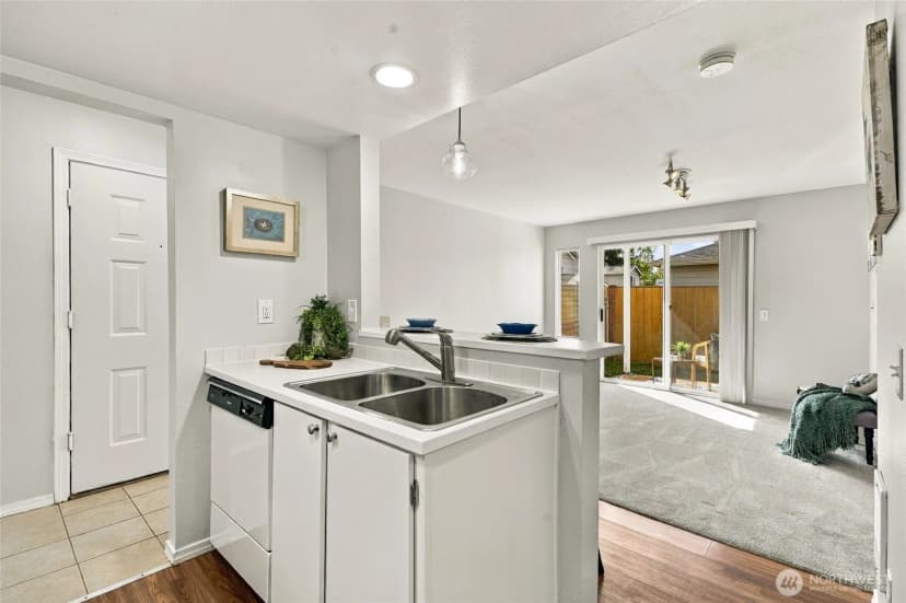 Property photo for 1410 W Casino Road #b13, Everett photo 11