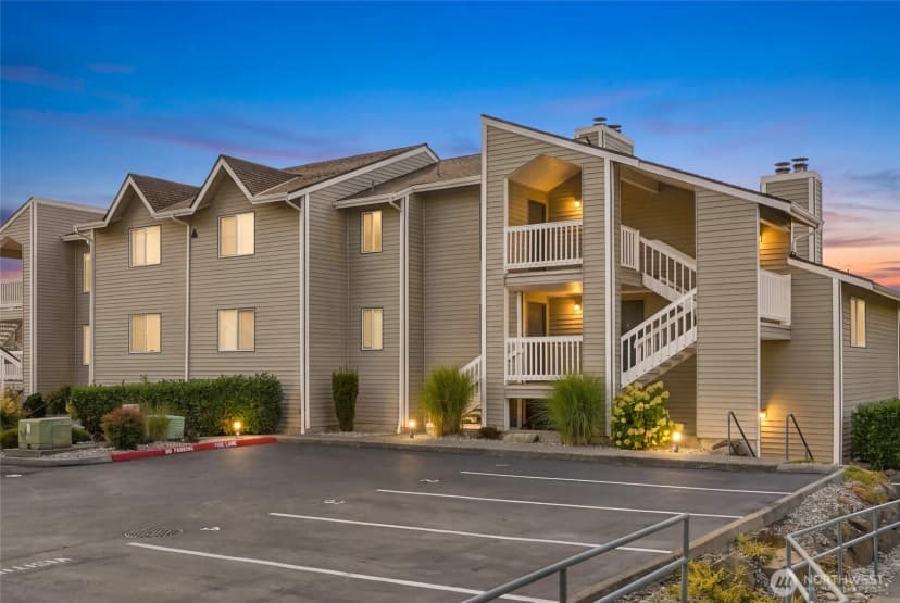 Property photo for 1410 W Casino Road #b13, Everett