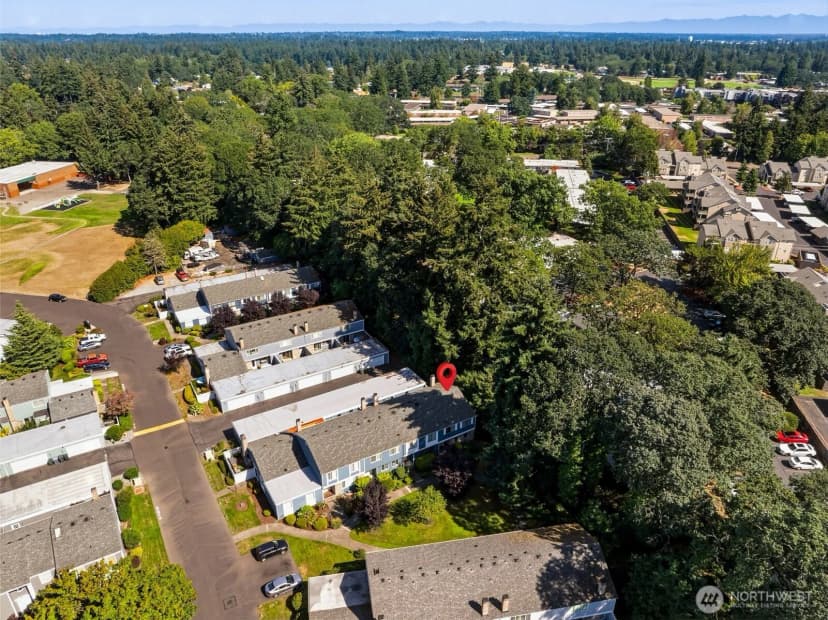 Property photo for 8638 Onyx Drive Sw #e, Lakewood photo 22