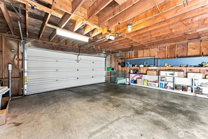 Property photo for 8638 Onyx Drive Sw #e, Lakewood photo 19