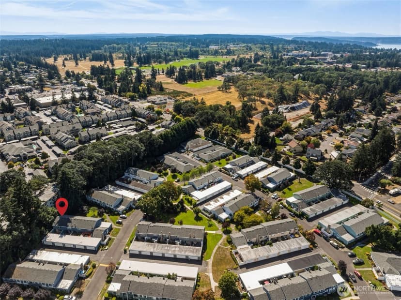 Property photo for 8638 Onyx Drive Sw #e, Lakewood photo 28