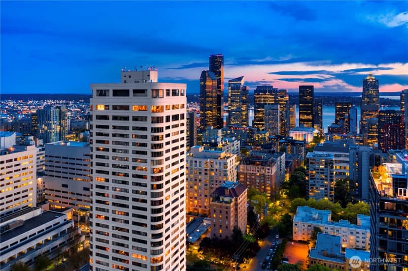 Property photo for 1301 Spring Street #ph32, Seattle photo 37