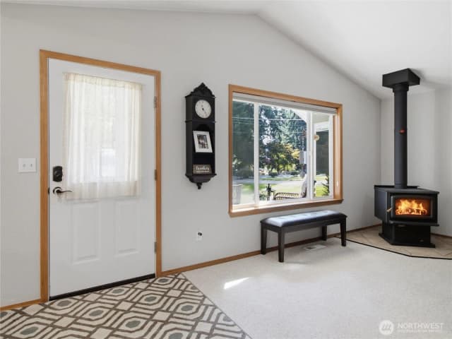 Property photo for 15837 Lawrence Place Se, Yelm photo 4