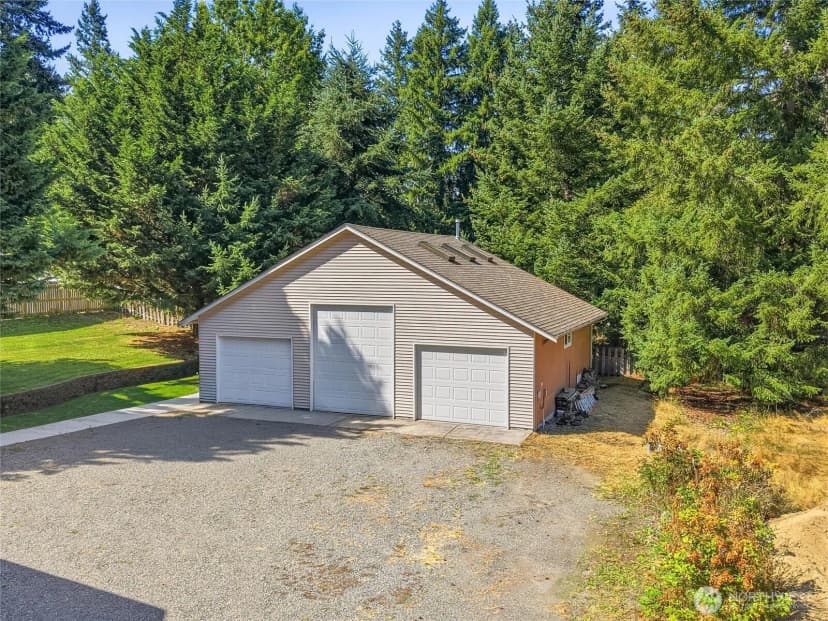 Property photo for 15837 Lawrence Place Se, Yelm photo 31