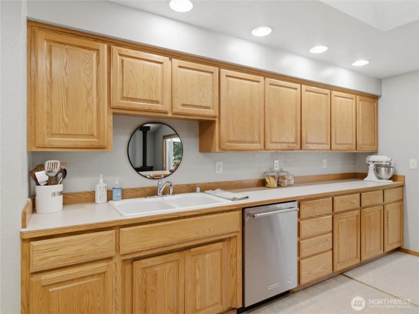Property photo for 15837 Lawrence Place Se, Yelm photo 10