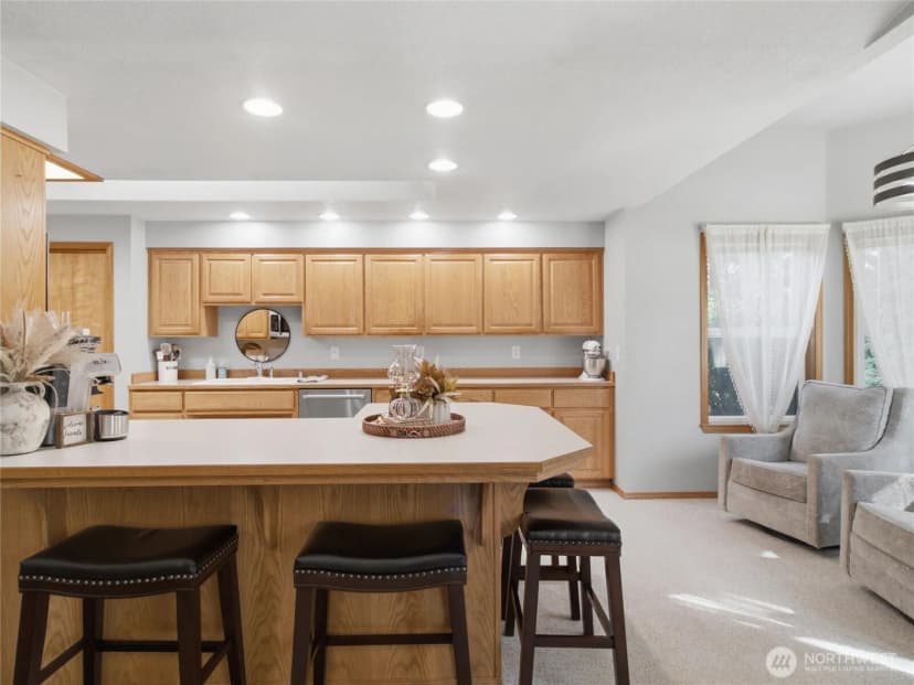 Property photo for 15837 Lawrence Place Se, Yelm photo 8