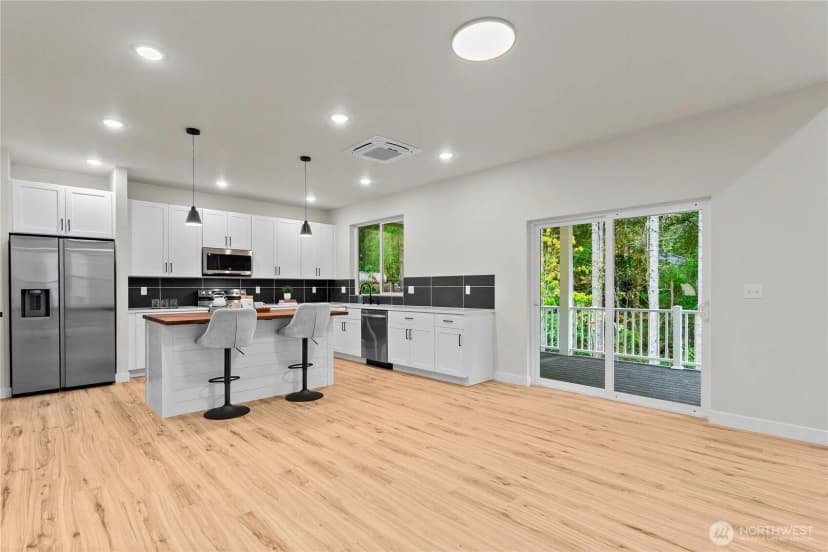 Property photo for 17921 Clear Lake Boulevard Se, Yelm photo 14