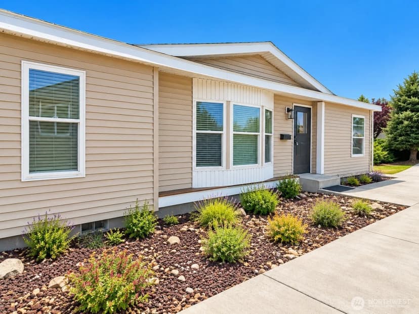 Property photo for 309 5th Avenue Se, Ephrata