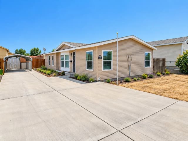 Property photo for 309 5th Avenue Se, Ephrata photo 2