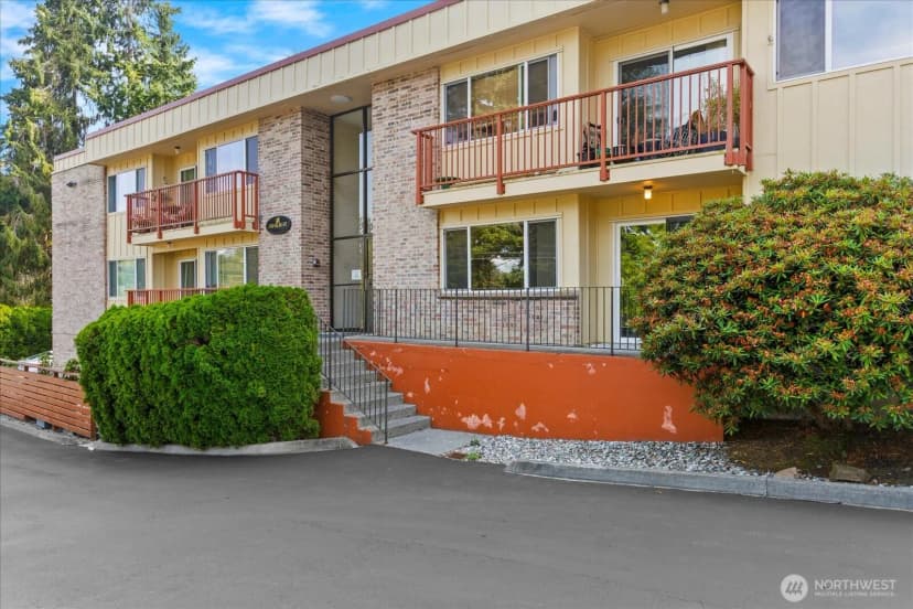 Property photo for 330 Elm Street #205, Everett