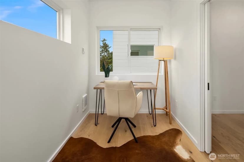Property photo for 5251 California Avenue Sw, Seattle photo 19