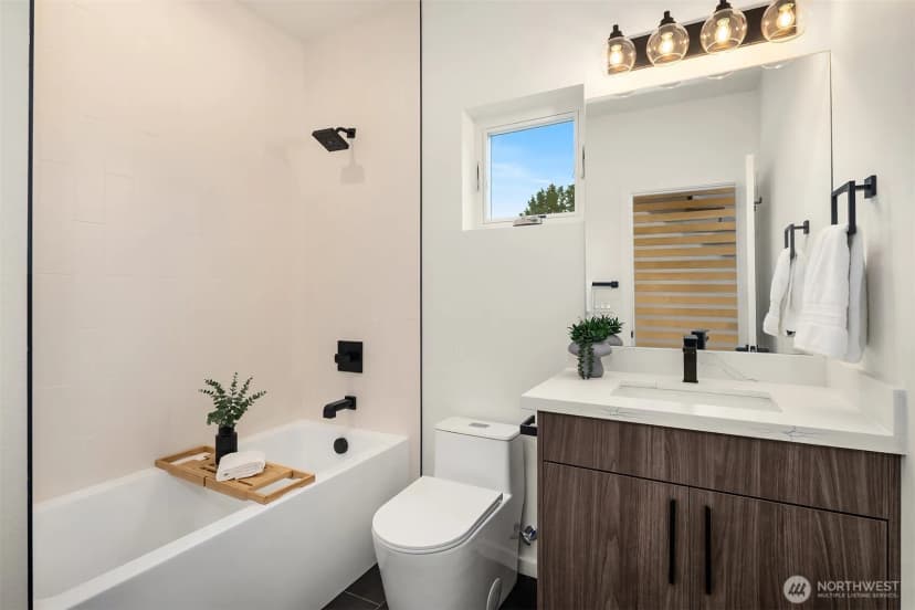 Property photo for 5251 California Avenue Sw, Seattle photo 17