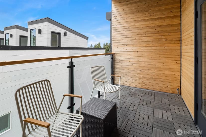 Property photo for 5251 California Avenue Sw, Seattle photo 24