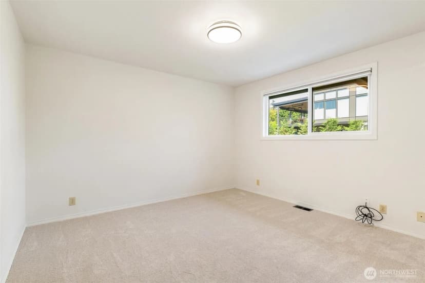 Property photo for 18805 94th Avenue W, Edmonds photo 29