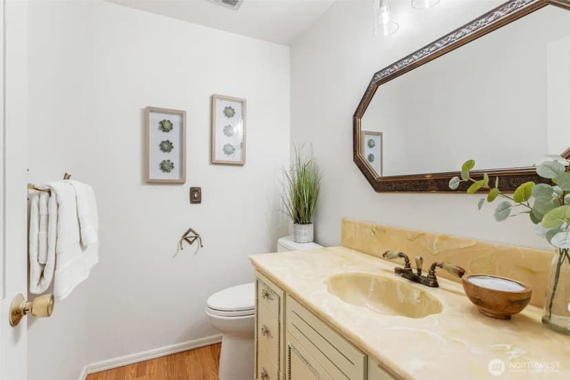 Property photo for 18805 94th Avenue W, Edmonds photo 19