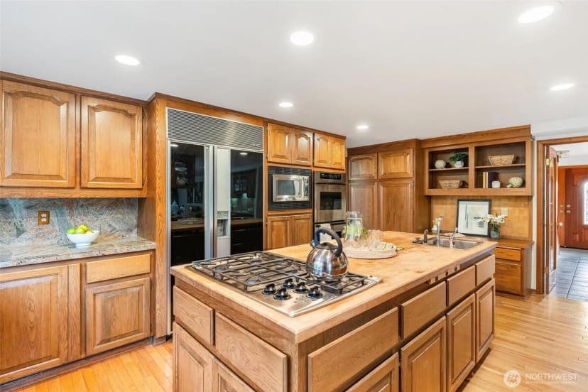 Property photo for 18805 94th Avenue W, Edmonds photo 17