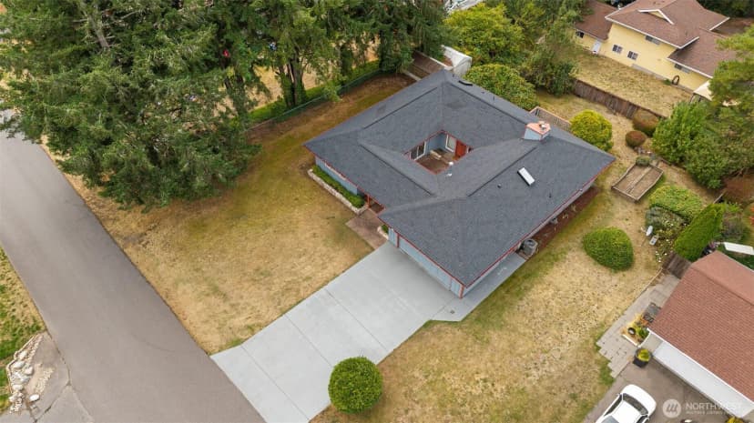 Property photo for 9271 Kristine Drive Nw, Bremerton photo 7