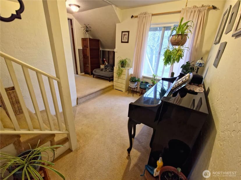 Property photo for 1517 Altenau, Cosmopolis photo 15