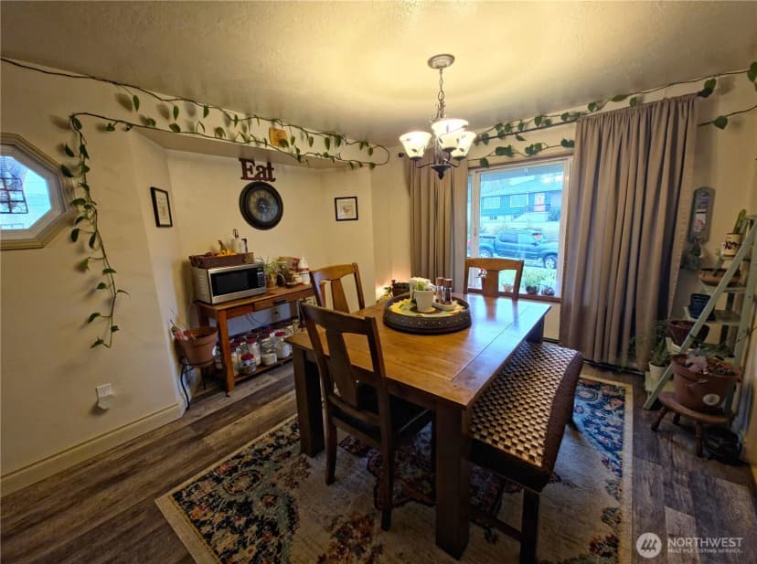 Property photo for 1517 Altenau, Cosmopolis photo 8