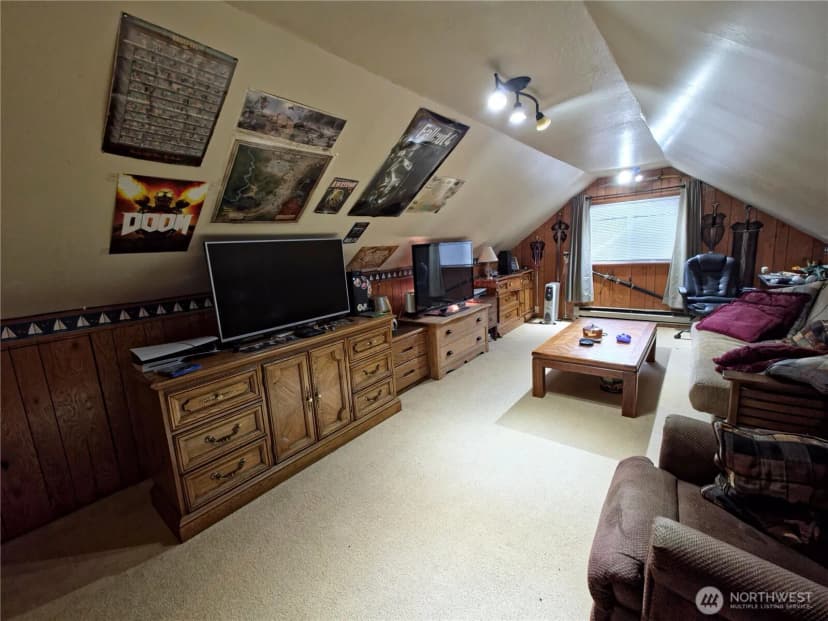 Property photo for 1517 Altenau, Cosmopolis photo 17