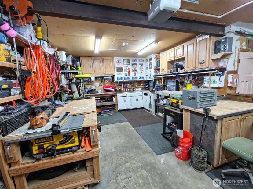 Property photo for 1517 Altenau, Cosmopolis photo 24