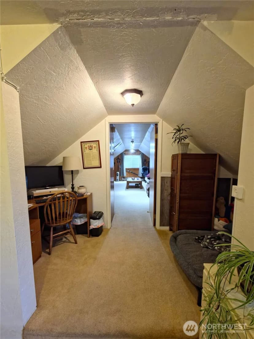 Property photo for 1517 Altenau, Cosmopolis photo 16