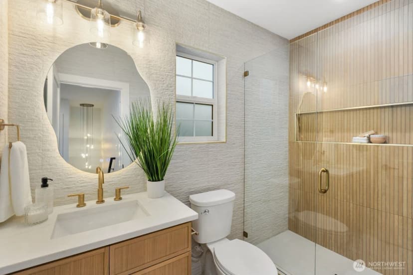 Property photo for 9549 Evanston Avenue N, Seattle photo 35