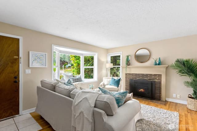 Property photo for 4116 Sw 38th Avenue Sw, Seattle photo 3
