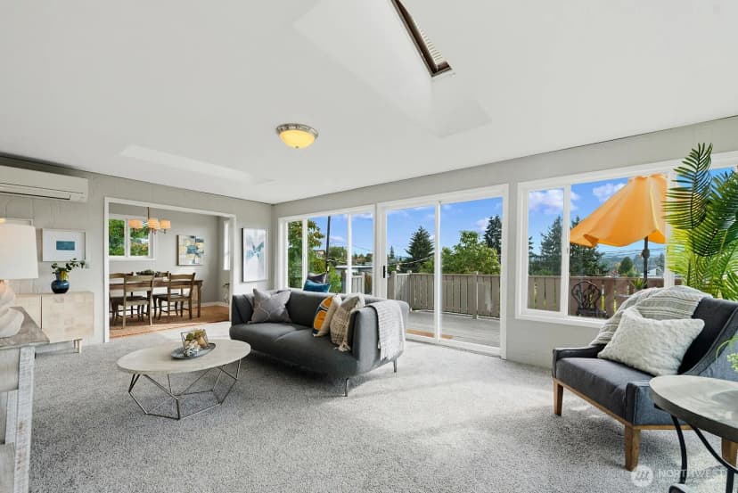 Property photo for 4116 Sw 38th Avenue Sw, Seattle photo 14