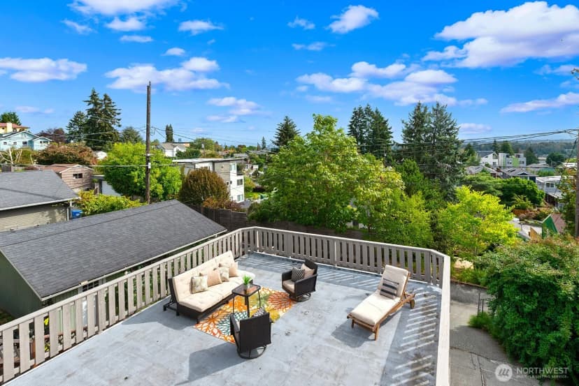 Property photo for 4116 Sw 38th Avenue Sw, Seattle photo 32