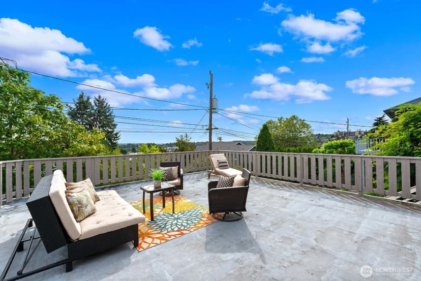 Property photo for 4116 Sw 38th Avenue Sw, Seattle photo 31