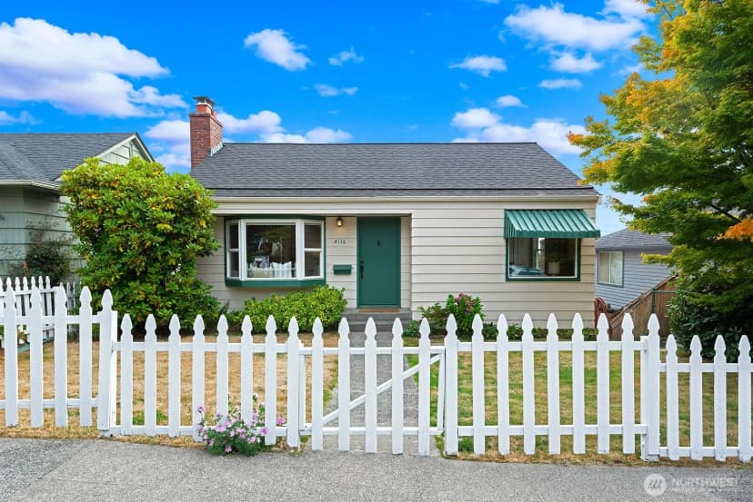 Property photo for 4116 Sw 38th Avenue Sw, Seattle