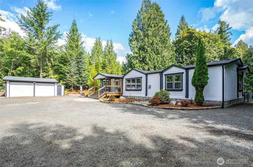 Property photo for 221 E Cougar Lane S, Shelton photo 3
