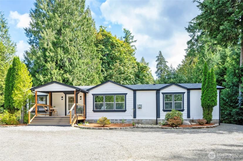 Property photo for 221 E Cougar Lane S, Shelton photo 2
