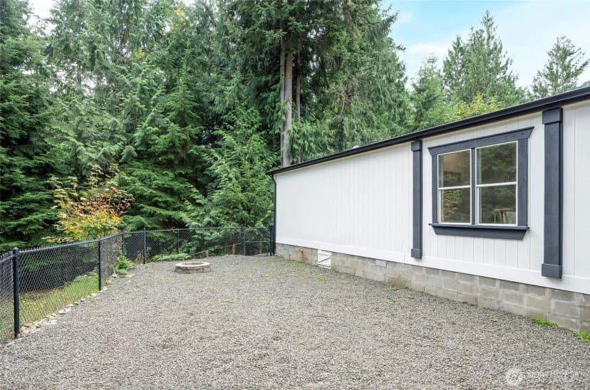 Property photo for 221 E Cougar Lane S, Shelton photo 32