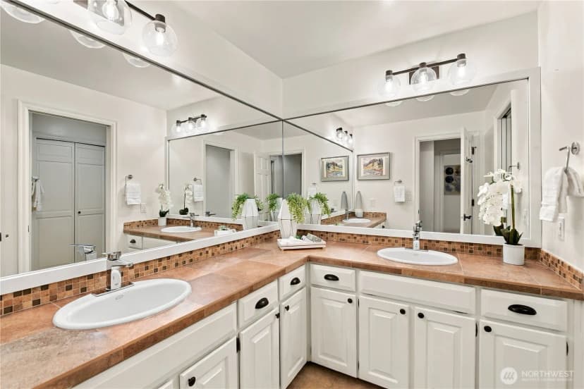 Property photo for 2423 222nd Avenue Ne, Sammamish photo 27