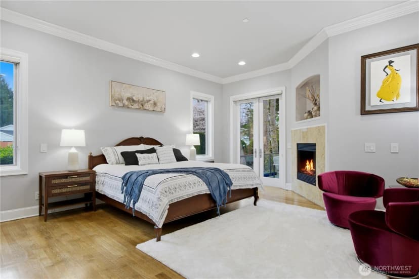 Property photo for 2 Crescent Key Se, Bellevue photo 29