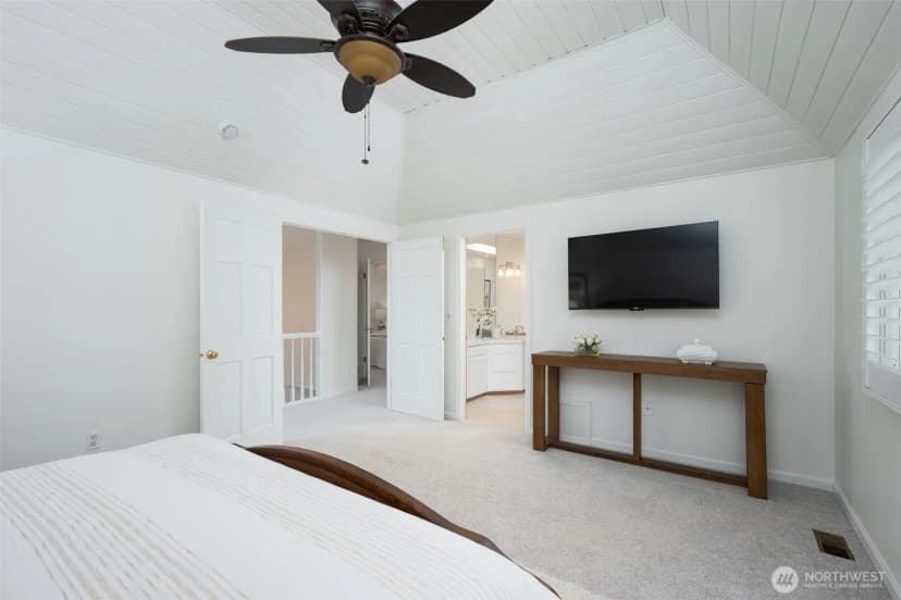 Property photo for 23837 Se 45th Street, Sammamish photo 16