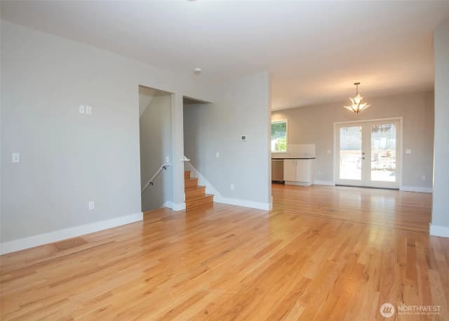 Property photo for 5110 Palatine Avenue N, Seattle photo 4