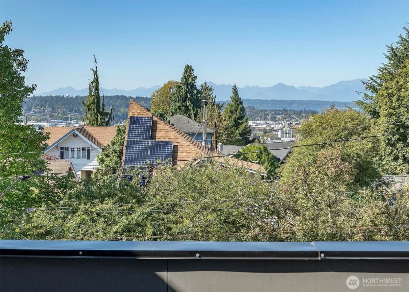 Property photo for 5110 Palatine Avenue N, Seattle photo 17