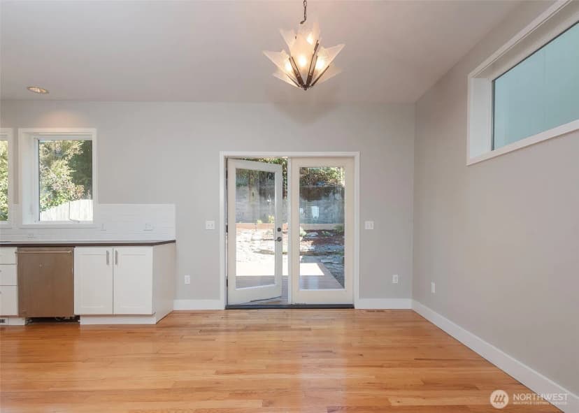 Property photo for 5110 Palatine Avenue N, Seattle photo 7